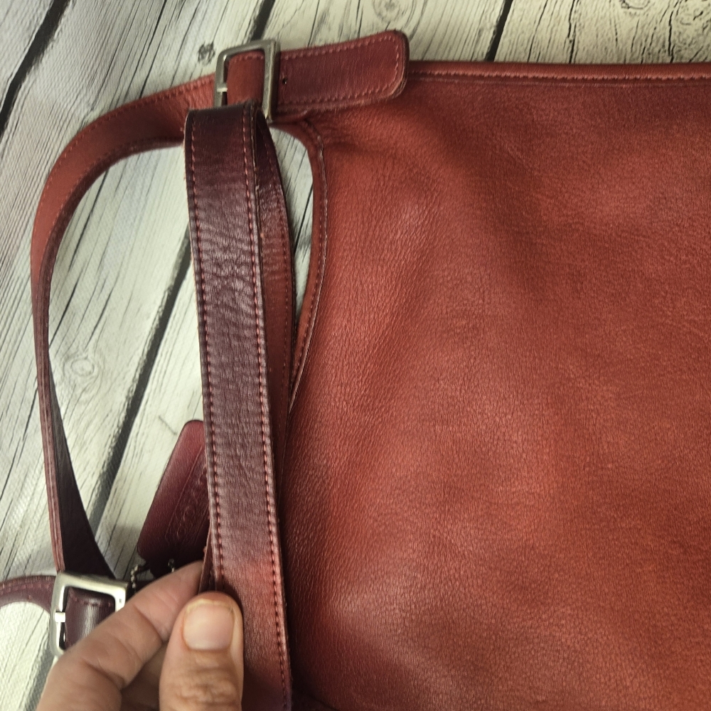 Coach Vintage RED Slim Saddle Flap Cross Body Leather Bag PurseStyle 9135 - Picture 9 of 12